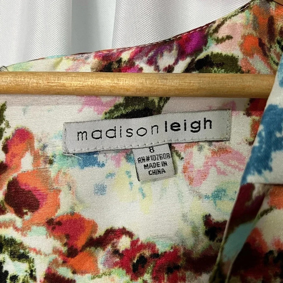 Madison Leigh Floral Pleated V-neck Swing Dress - size 6/8 - Picture 11 of 15